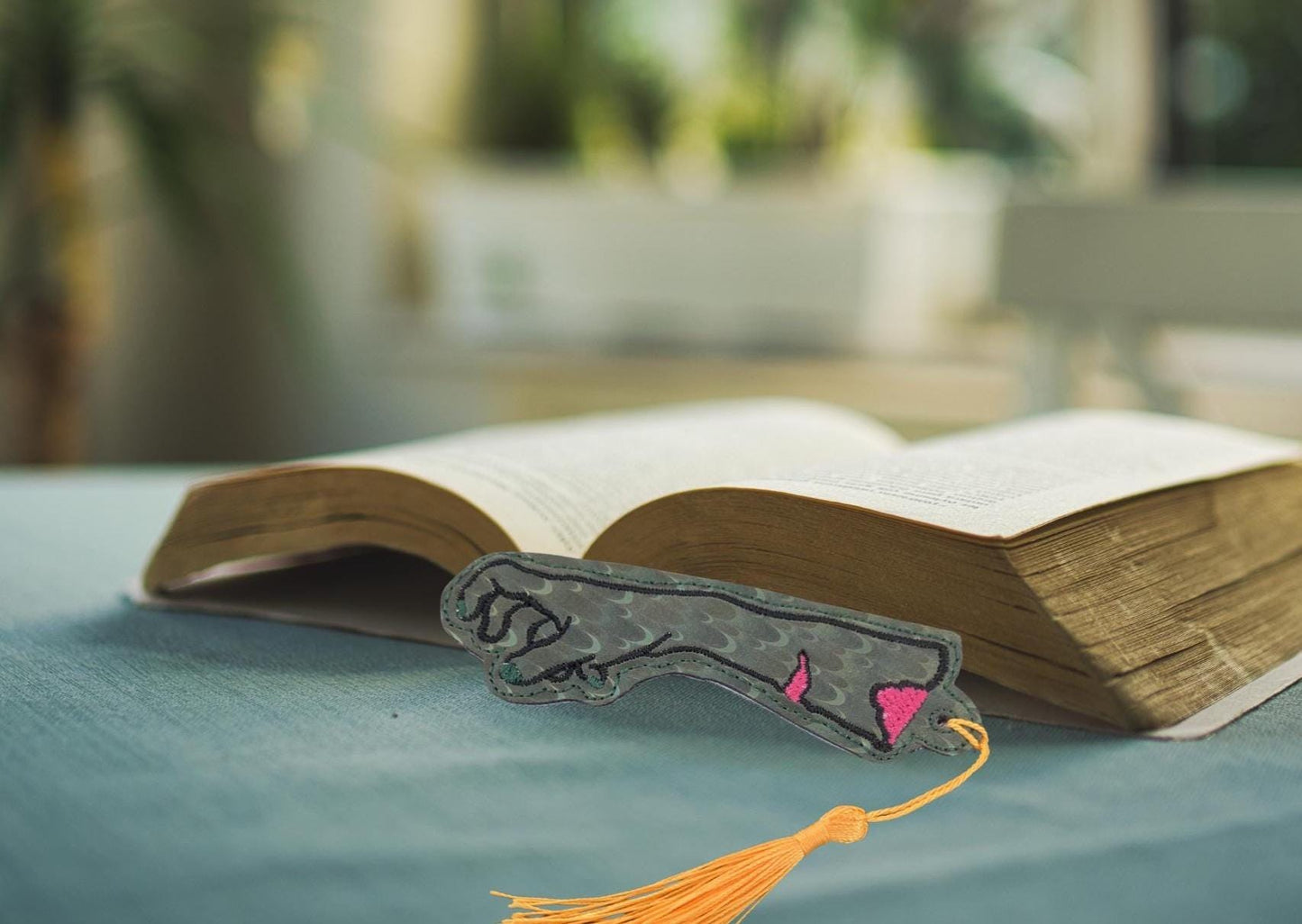 Bookmark - embroidered gift book lover books